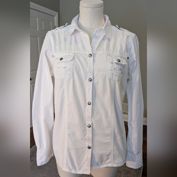 Eddie Bauer Tops - Eddie Bauer Women’s Cotton White Shirt Button-Up Size M